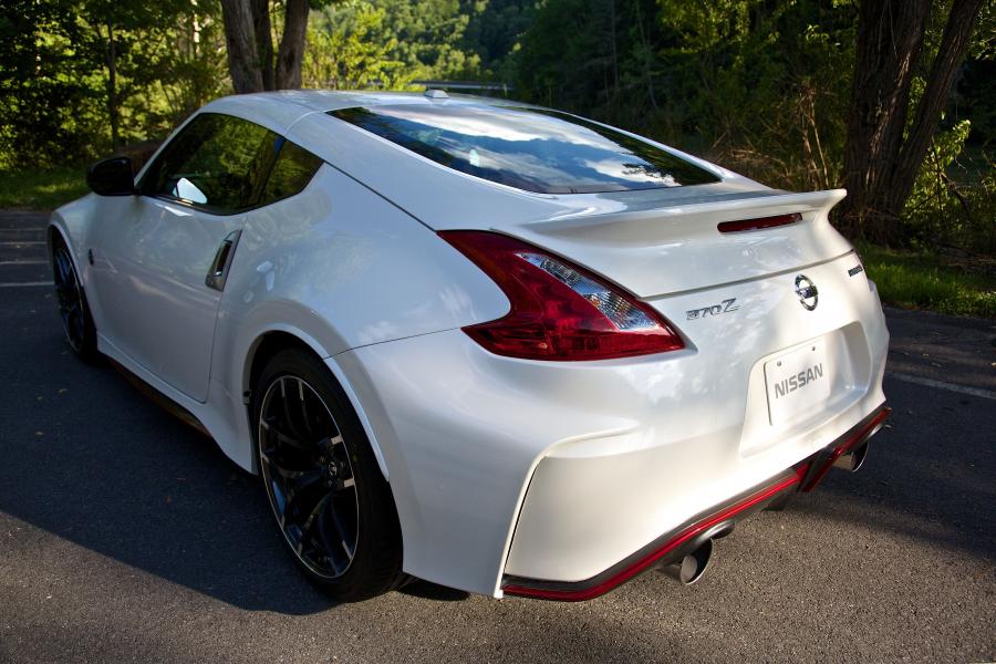  Nissan 370Z Nismo 2015 года  (US) (фото 52 из 62)